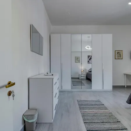 Panzió Civico 233 - Stanza Privata Parcheggio Colazione Bagni Condivisi