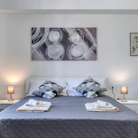 Civico 233 - Stanza Privata Parcheggio Colazione Bagni Condivisi * Bologna