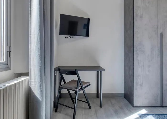 Civico 233 - Stanza Privata Parcheggio Colazione Bagni Condivisi * 볼로냐