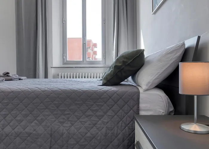 Civico 233 - Stanza Privata Parcheggio Colazione Bagni Condivisi B&B 볼로냐