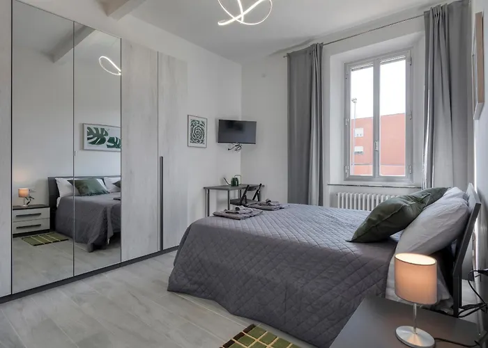 Civico 233 - Stanza Privata Parcheggio Colazione Bagni Condivisi B&B