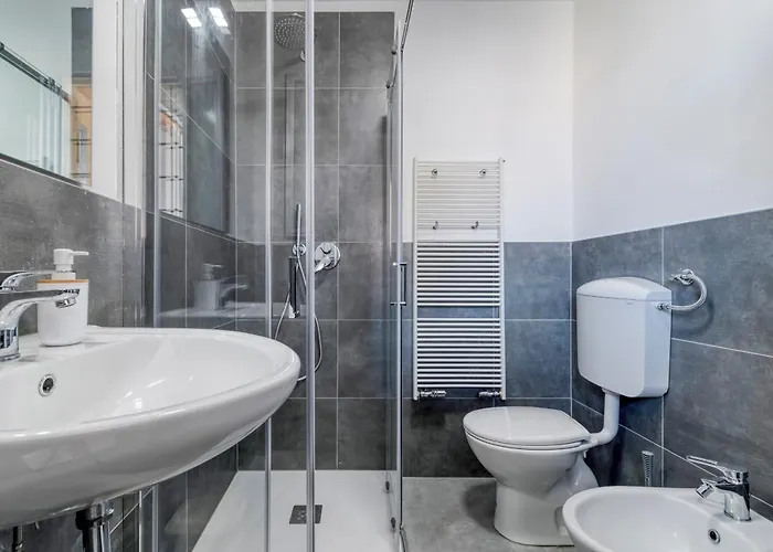 B&B Civico 233 - Stanza Privata Parcheggio Colazione Bagni Condivisi *