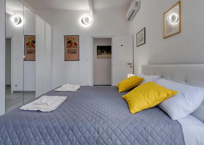 B&B Civico 233 - Stanza Privata Parcheggio Colazione Bagni Condivisi 볼로냐