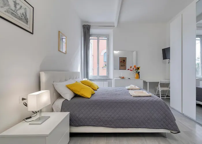 B&B Civico 233 - Stanza Privata Parcheggio Colazione Bagni Condivisi