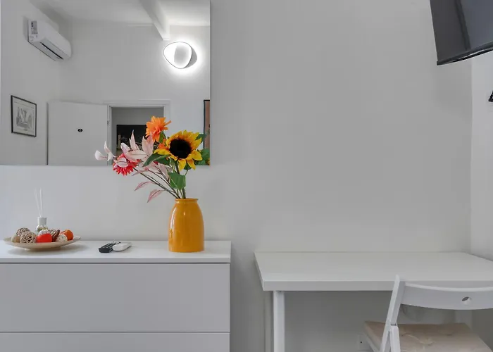 Civico 233 - Stanza Privata Parcheggio Colazione Bagni Condivisi B&B 볼로냐