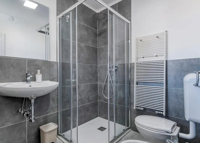 Civico 233 - Stanza Privata Parcheggio Colazione Bagni Condivisi * 볼로냐