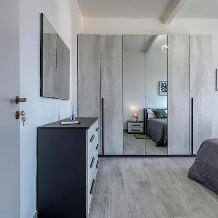 Civico 233 - Stanza Privata Parcheggio Colazione Bagni Condivisi Boloňa