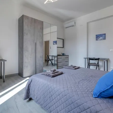 Civico 233 - Stanza Privata Parcheggio Colazione Bagni Condivisi Bed & Breakfast Boloňa